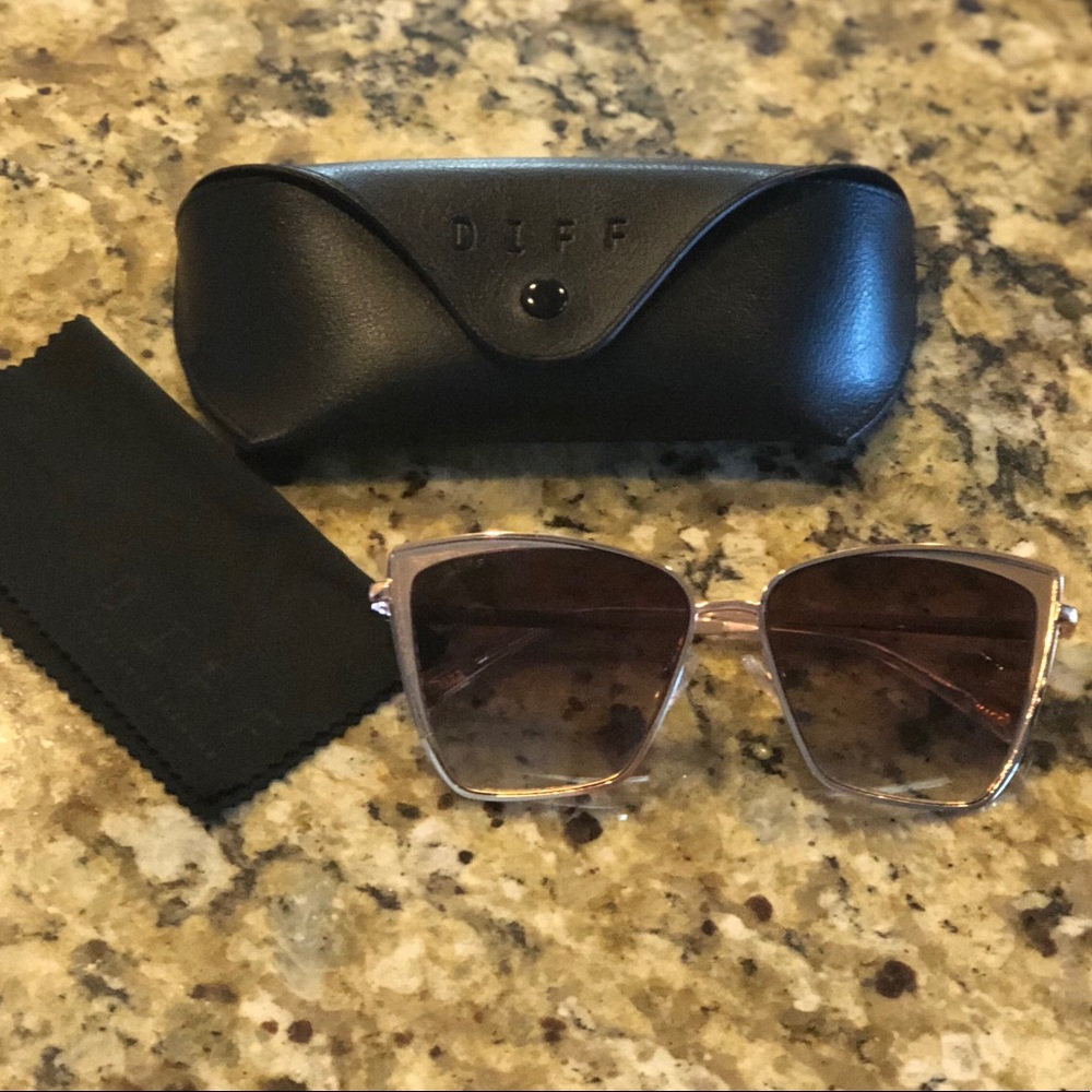 Becky Diff Sunglasses